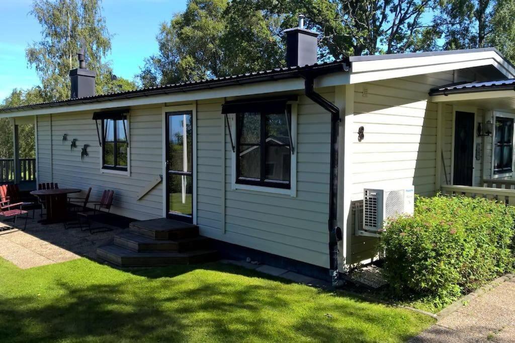 Ferienhaus Smultronsstaelle Hjo, Vaettern Zewnętrze zdjęcie